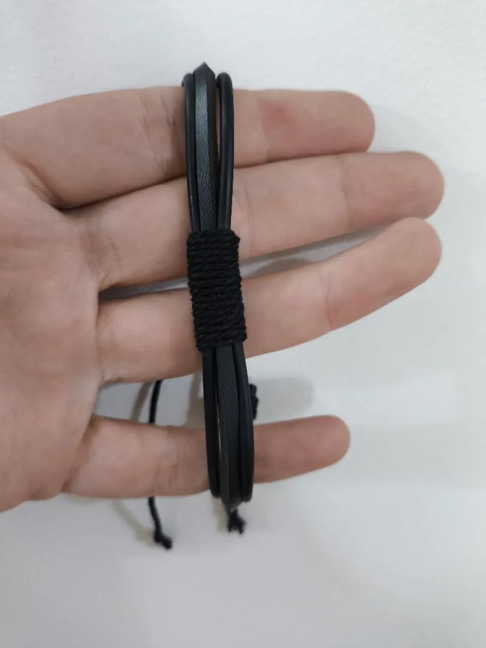 Kit de 5 pulseiras masculinas em couro - Foto 2