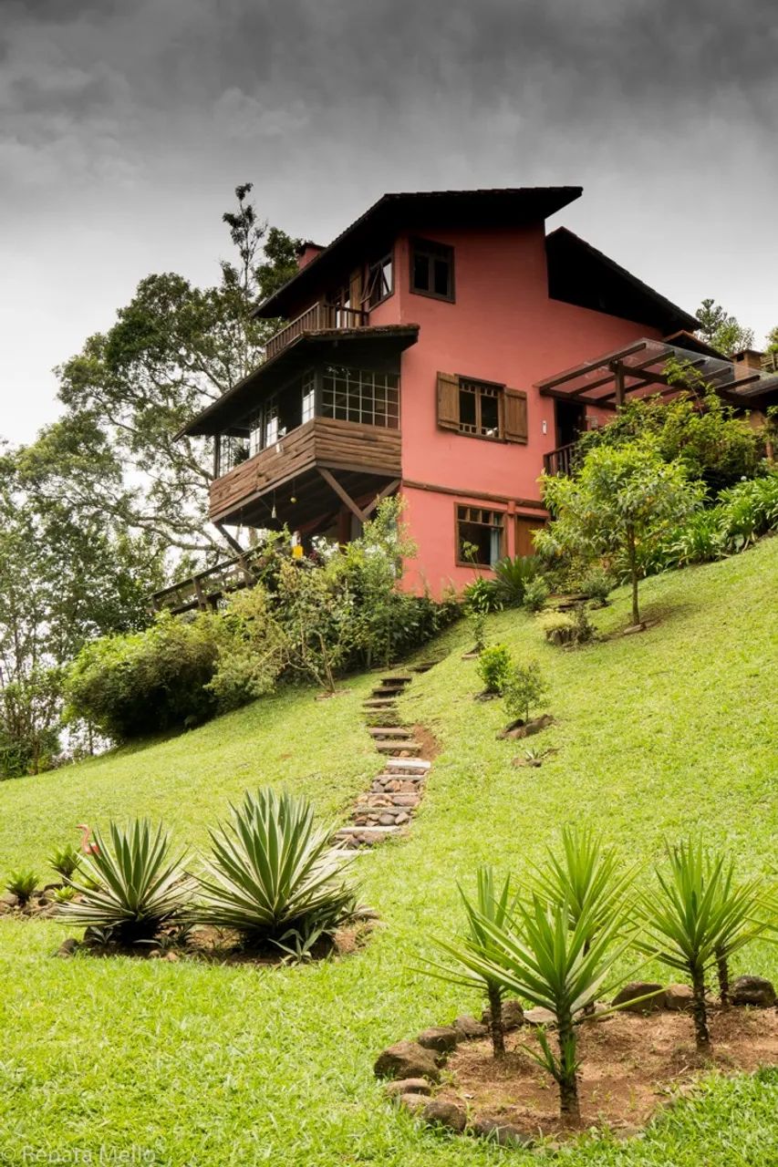 Casa duplex c/ 130 m2 em Visconde de Mauá - Resende - RJ
