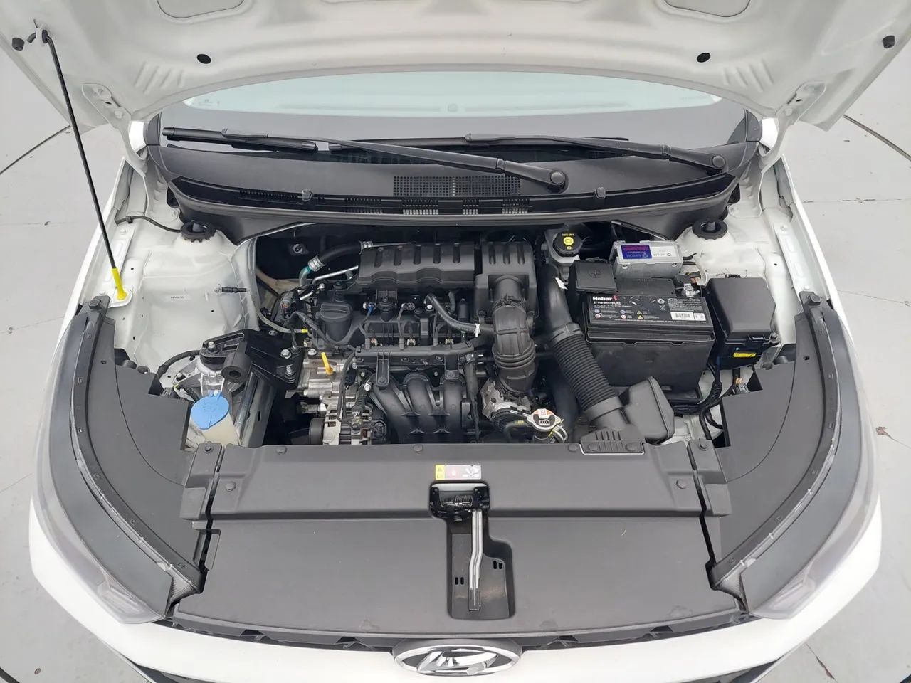 Hyundai HB20S Comfort Plus 1.0 Flex 12V Mec., foto 10 de 18