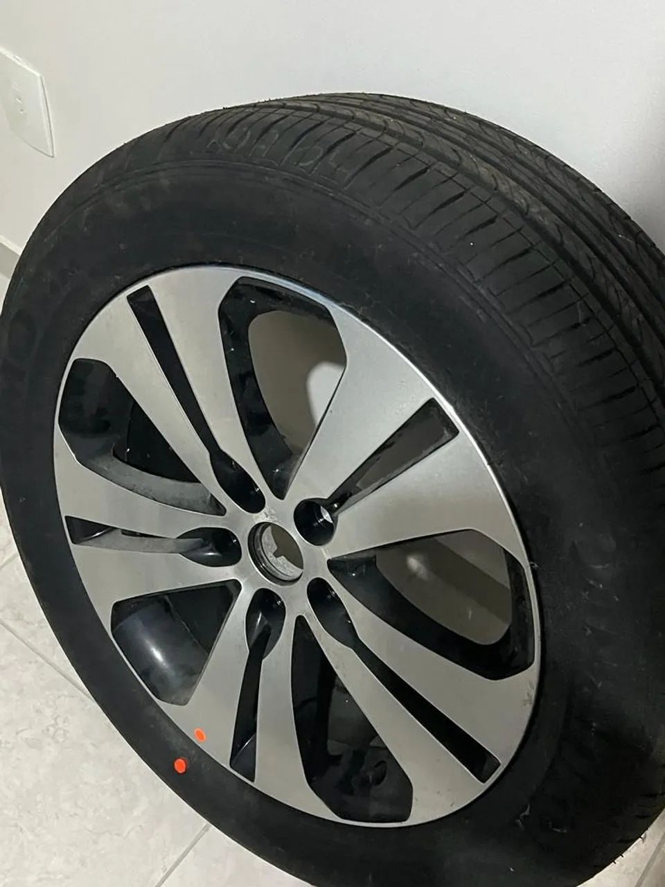 Pneu com Aro Sportage  - Foto 4