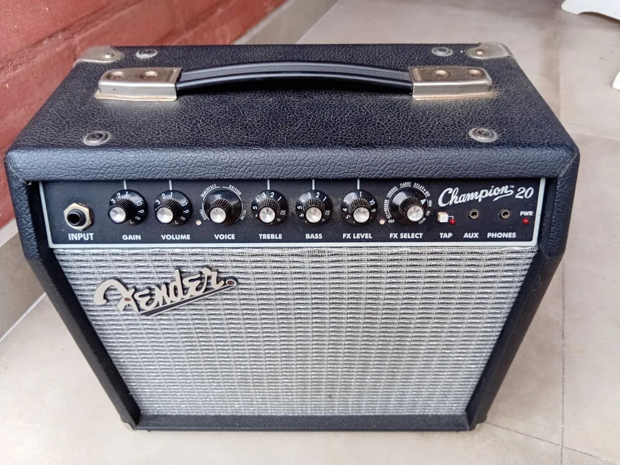 Amplificador Fender Champion 2064522258091777121