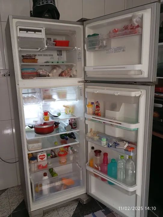 Geladeira Duplex Usada em Ótimo Estado - Foto 2