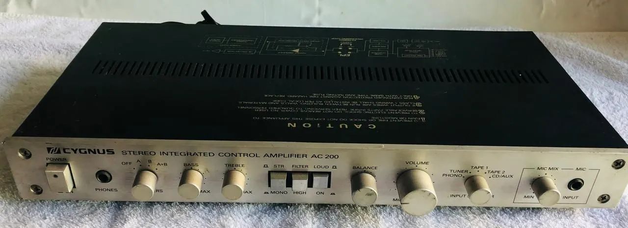 Amplificador Cygnus Stereo AC 200