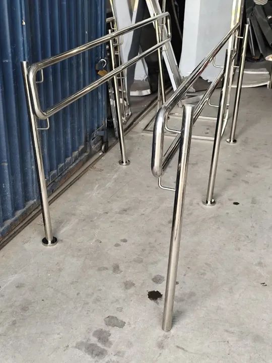 Corrimão de Aço Inox Personalizado - Design Moderno e Durável