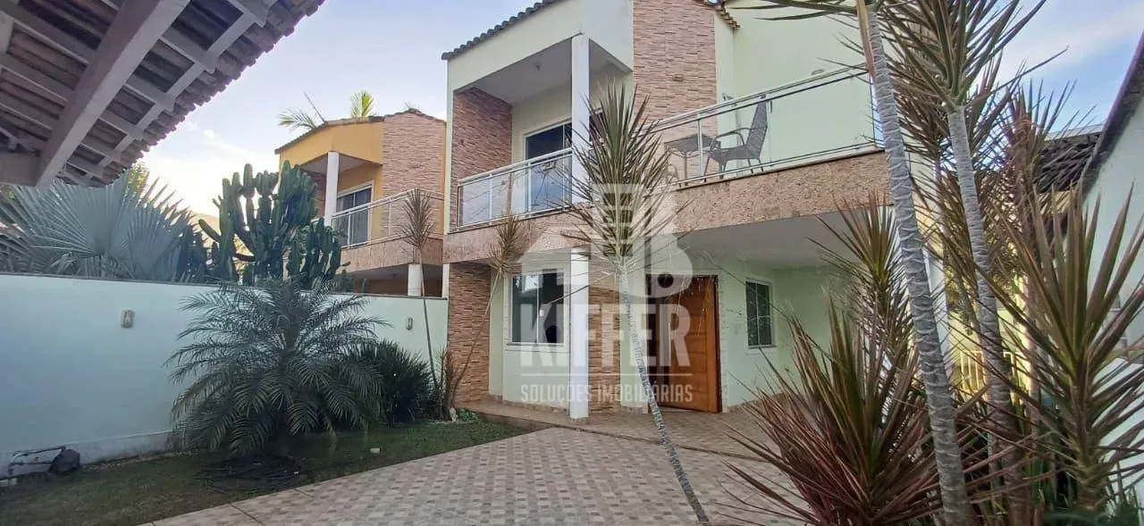Casa com 3 quartos para alugar, 138 m² por R$ 4.200/mês - Praia de Itaipuaçu (Itaipuaçu) -