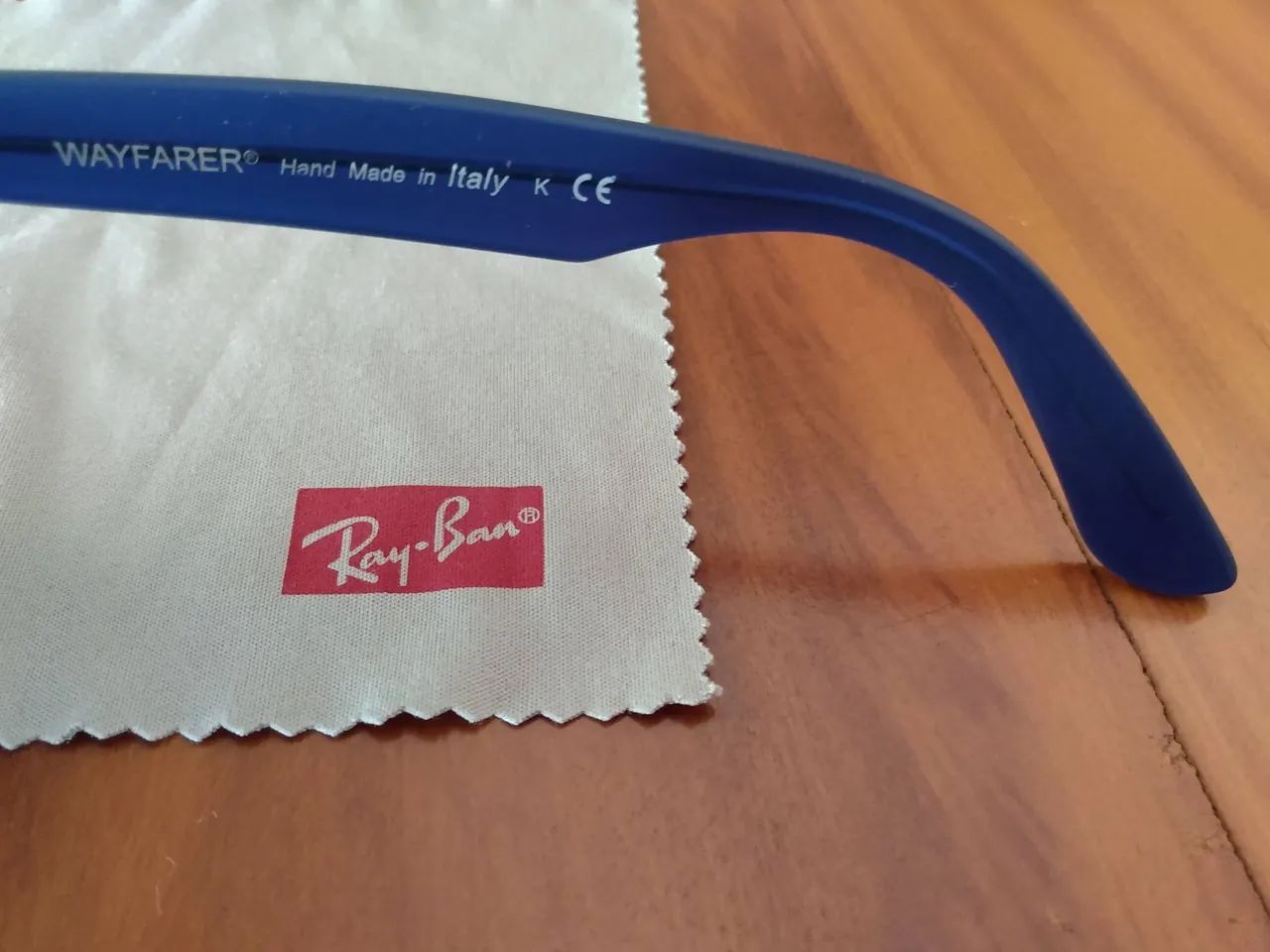 Óculos de Sol Ray-Ban Wayfarer  Azul - Original e com Case - Foto 4