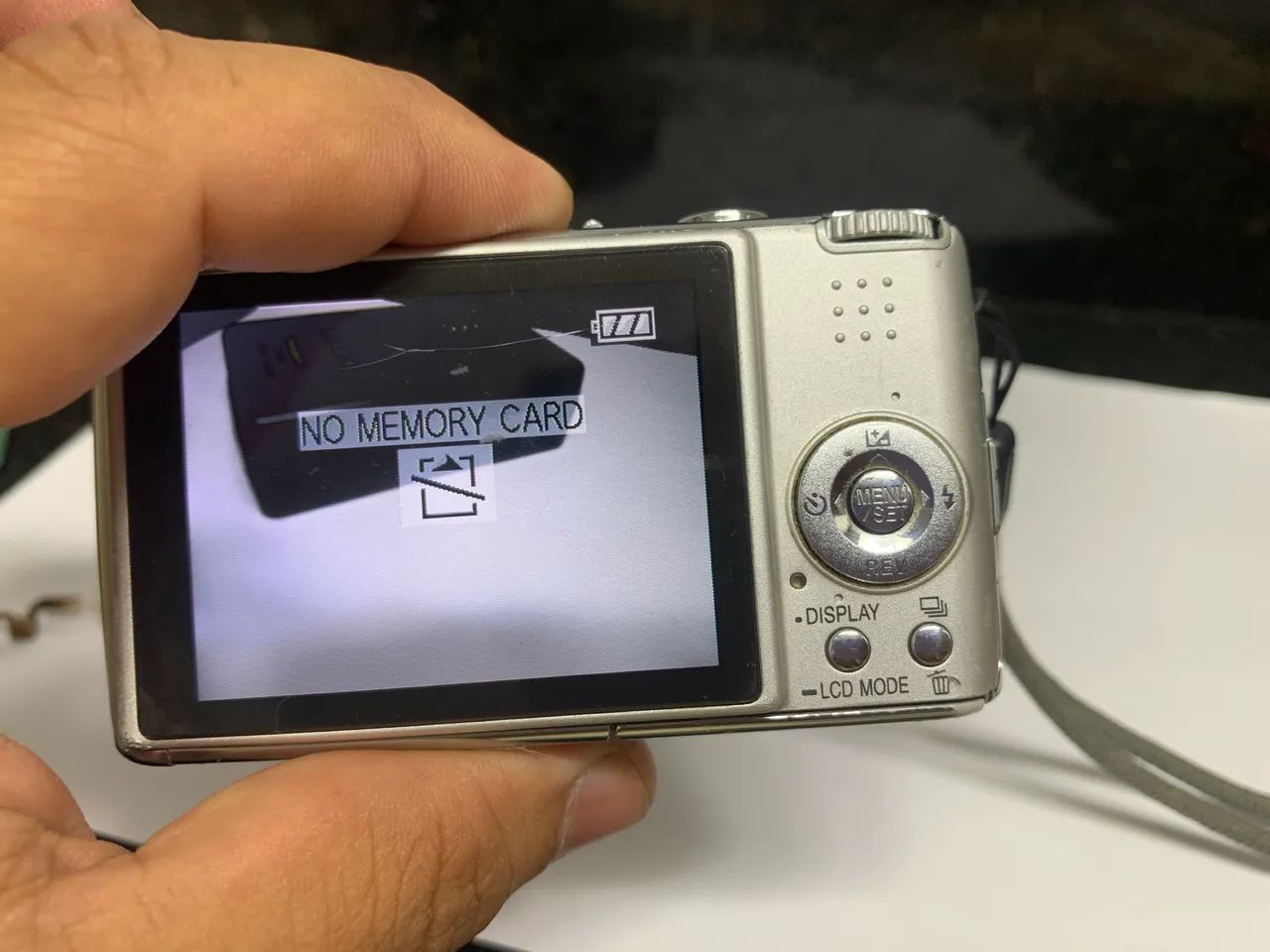 Câmera fotográfica digital Panasonic DMC-FX07 - Câmeras e