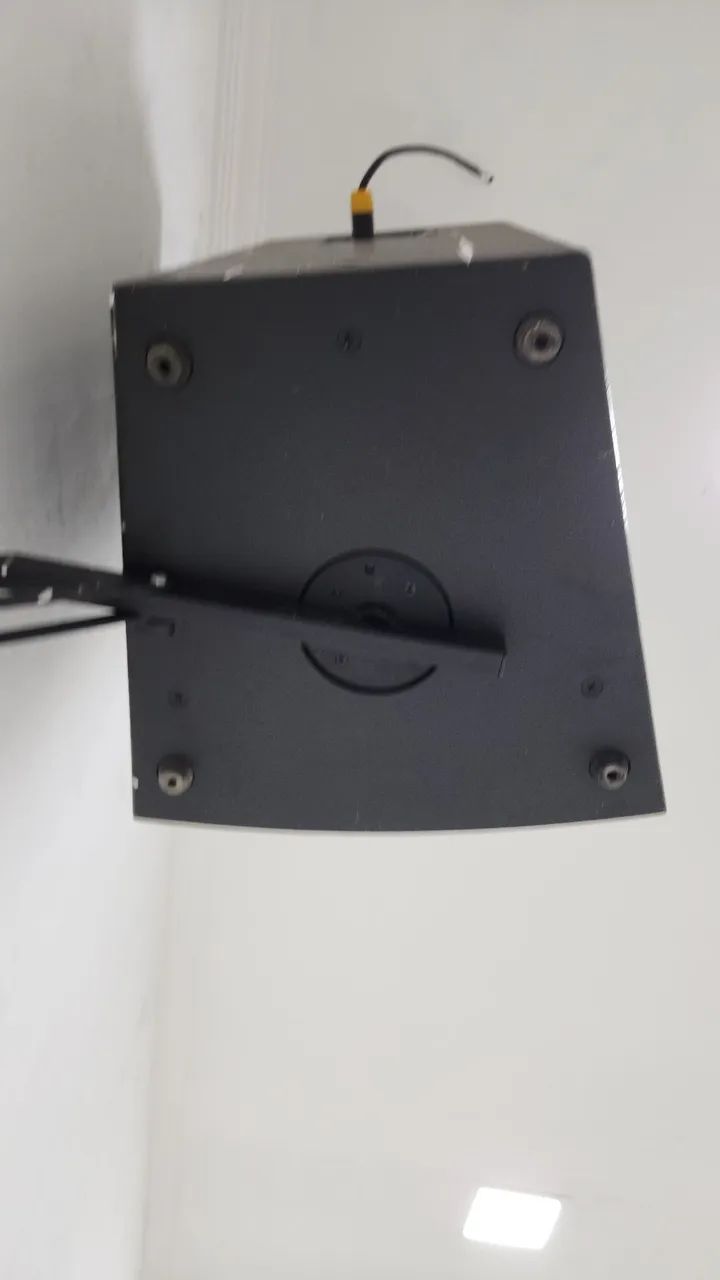Vendo 2 Caixas Passivas VRF 1530 - Foto 3