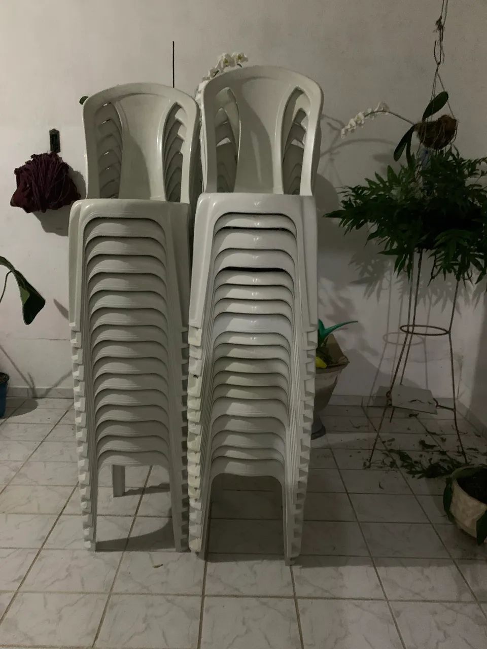 Cadeiras plásticas