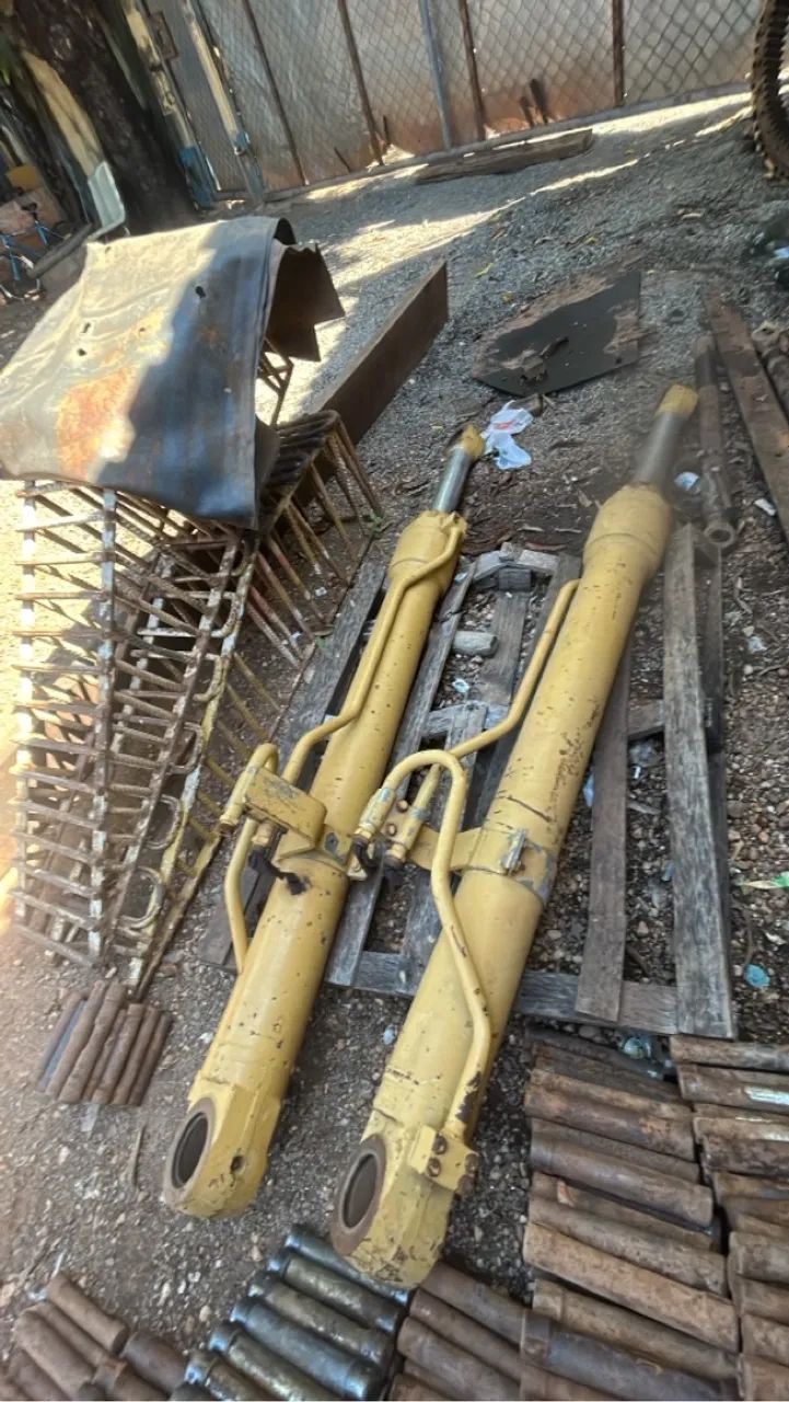 Sucata escavadeira CAT 320 - Foto 4