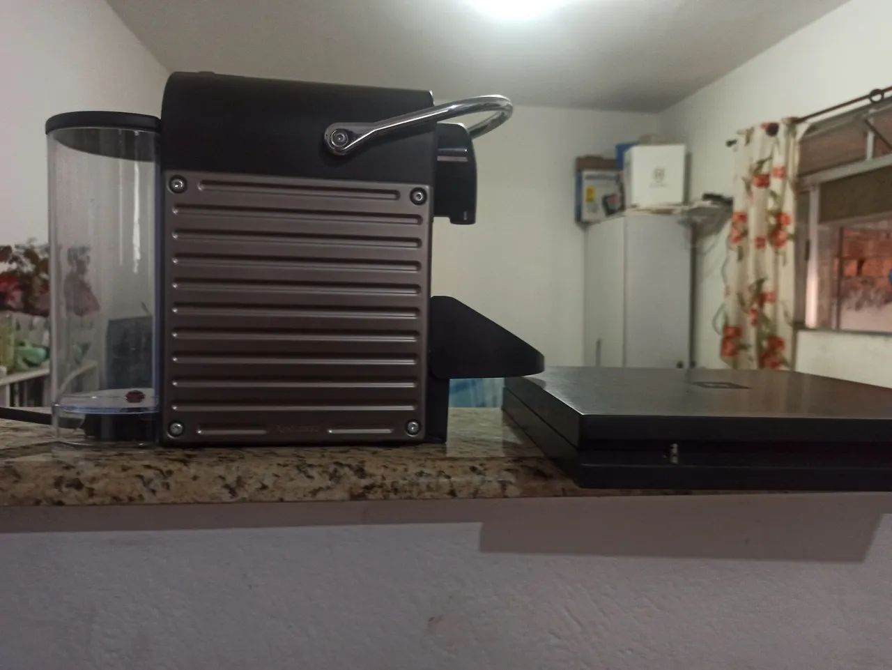 Cafeteira Nespresso modelo C60 