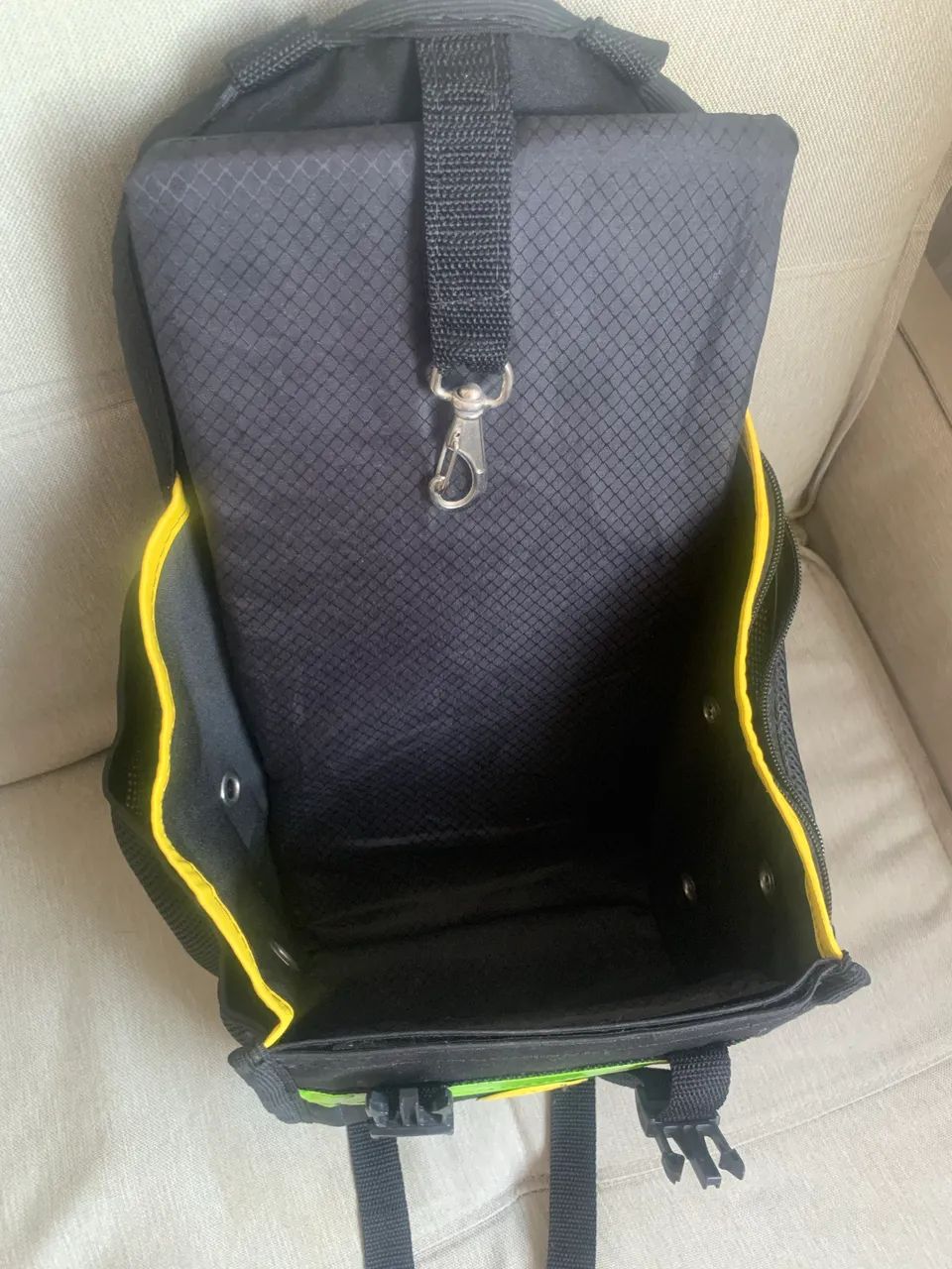 MOCHILA PET64298780845441120