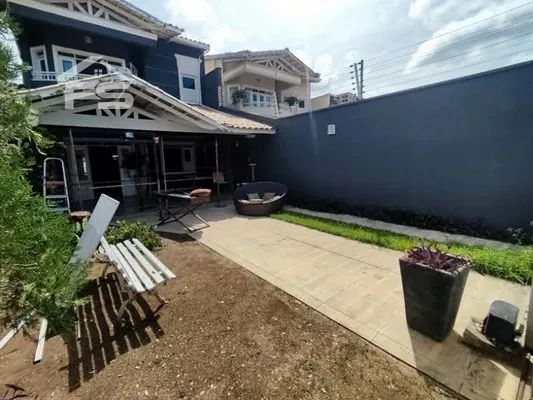 Casa para venda tem 200 metros quadrados com 5 quartos - Foto 4