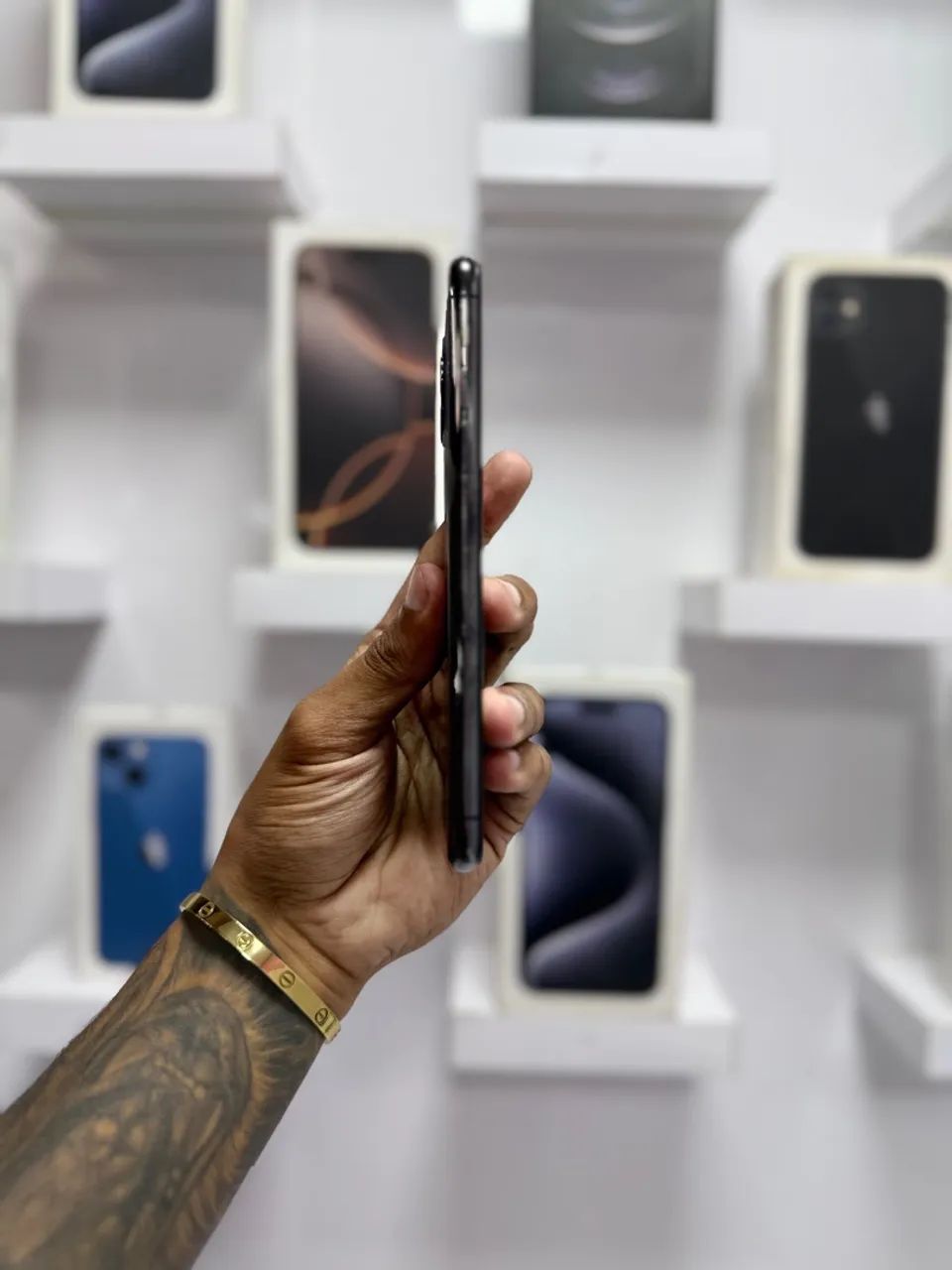 IPHONE 11 PRO MAX 64GB - Foto 5