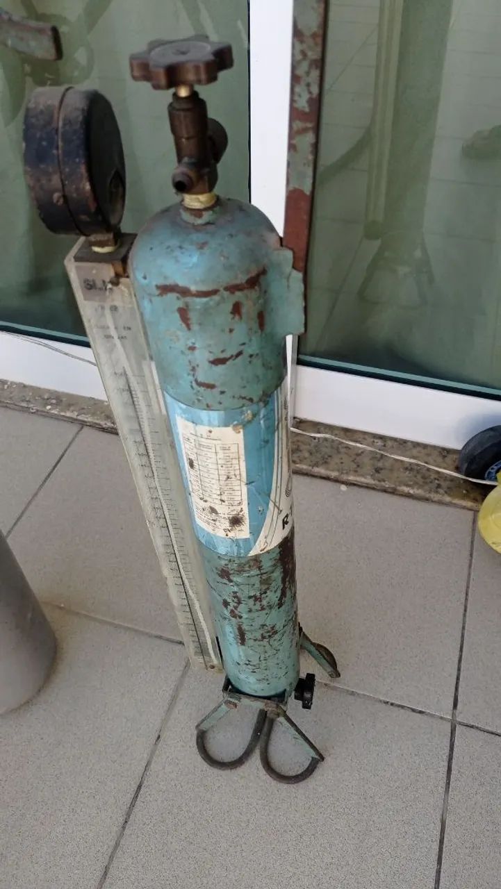 Cilindro de Gás com Fluxômetro