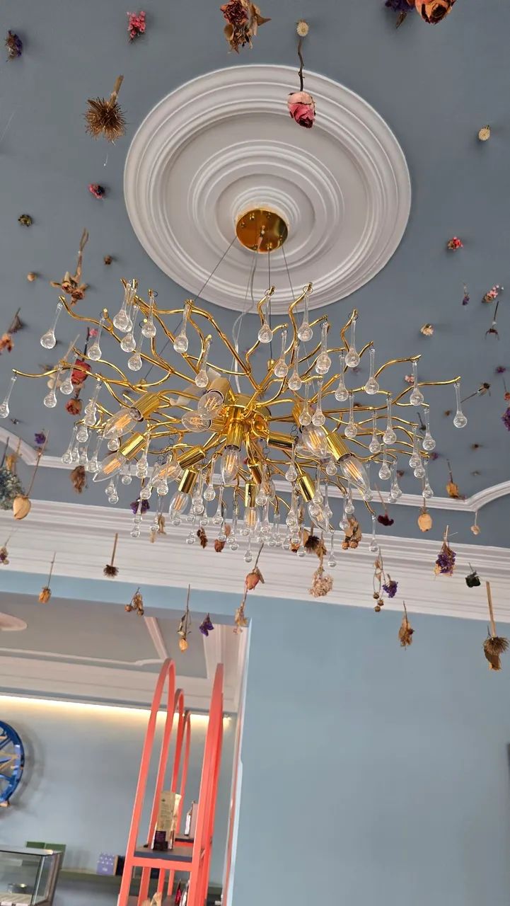 Lustre de Cristal Dourado Fall - Design Contemporâneo / Peça de Café Onir - Foto 2