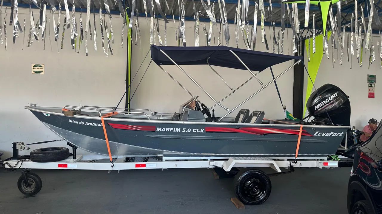 Lancha de passeio/pesca  levfort