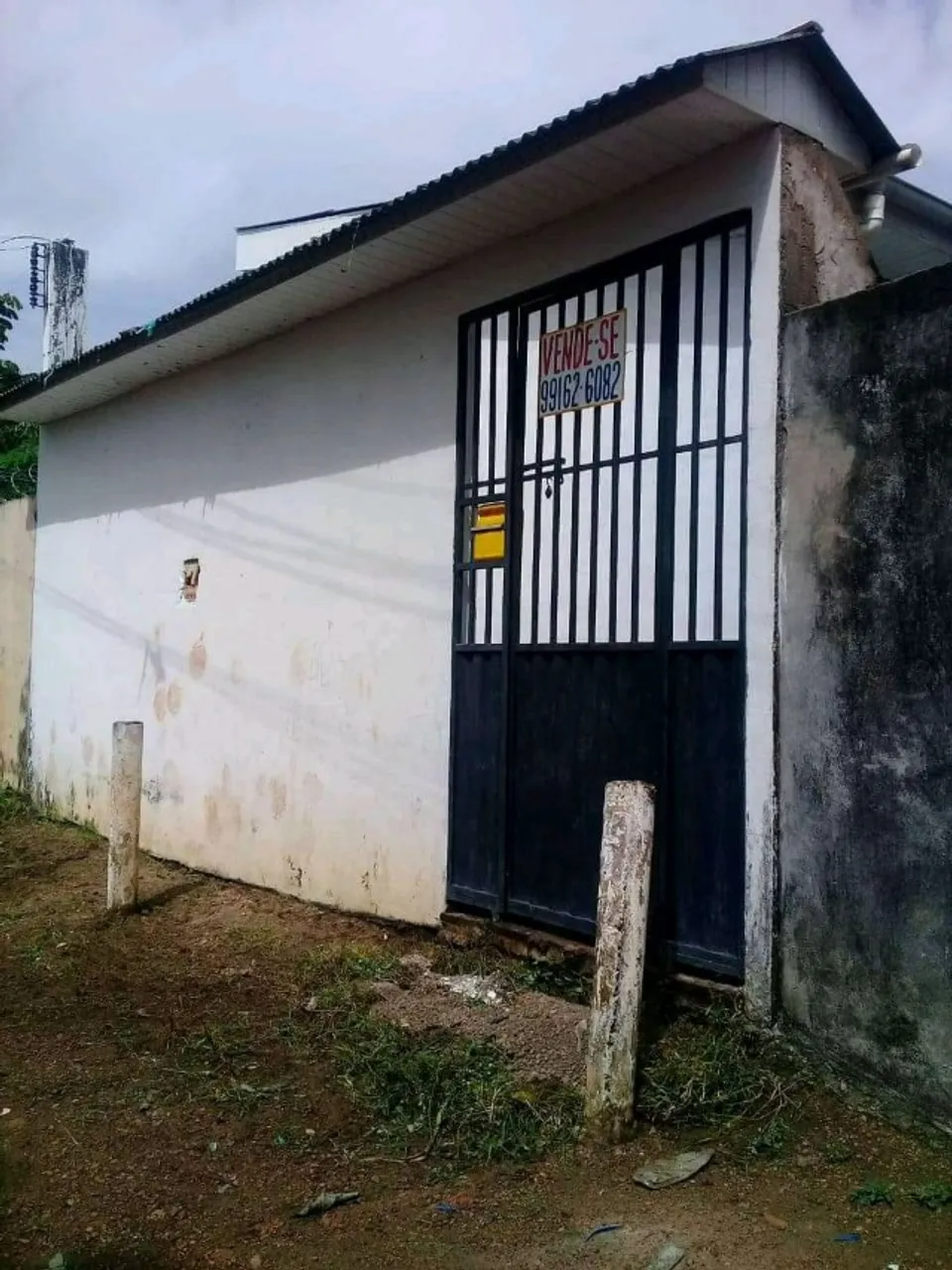 Vila de Kit- Net com 05 apartamentos.