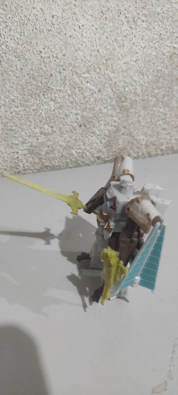 Transformers Cybertron Vector Prime Legends - Foto 4