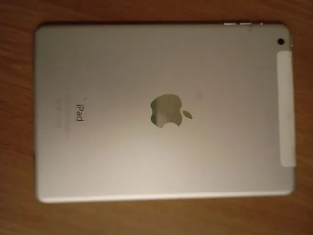 iPad mini 1 (tela trincada)