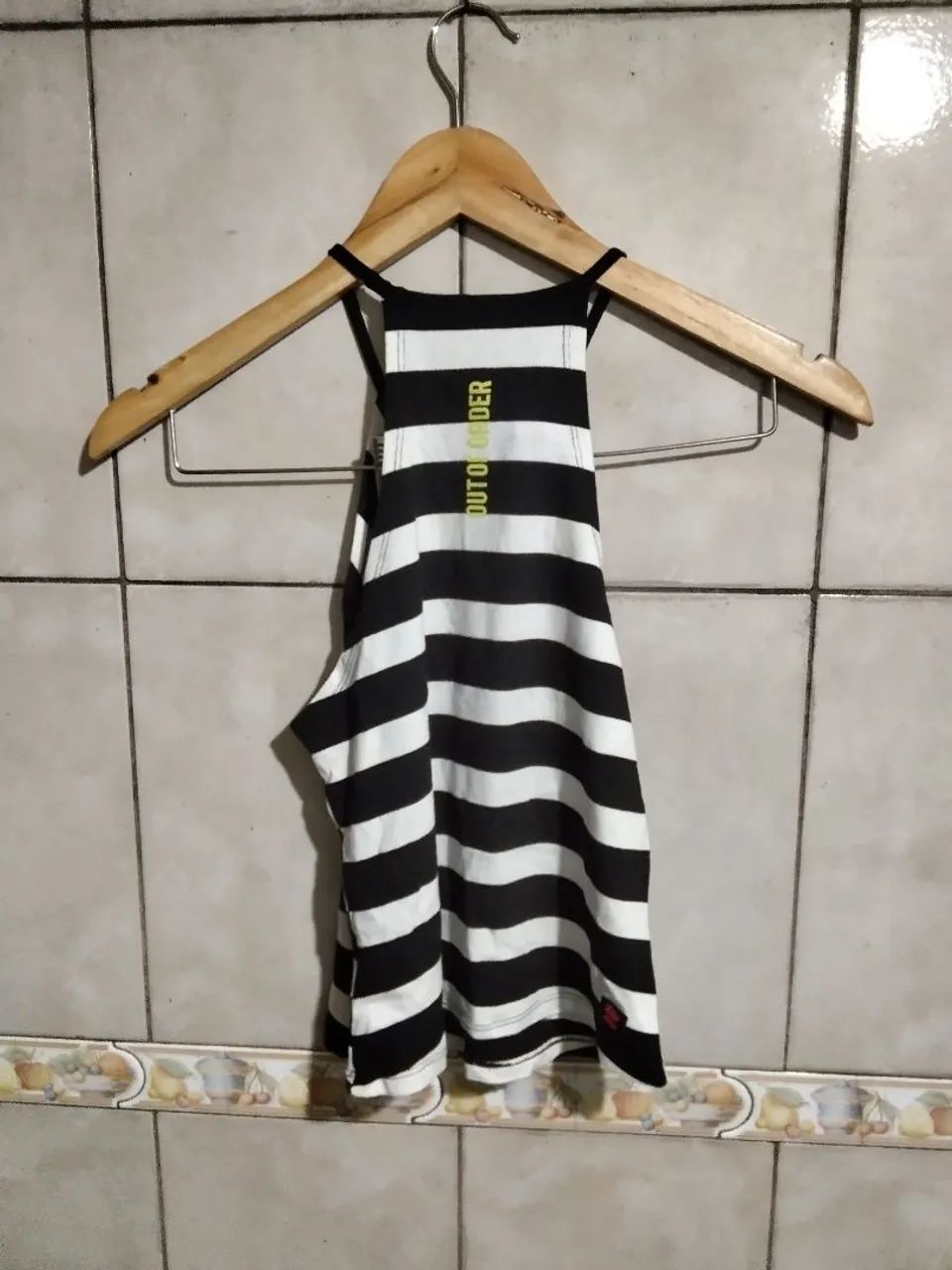 Top Cropped Listrado com Amarração RIU KIU - Foto 4