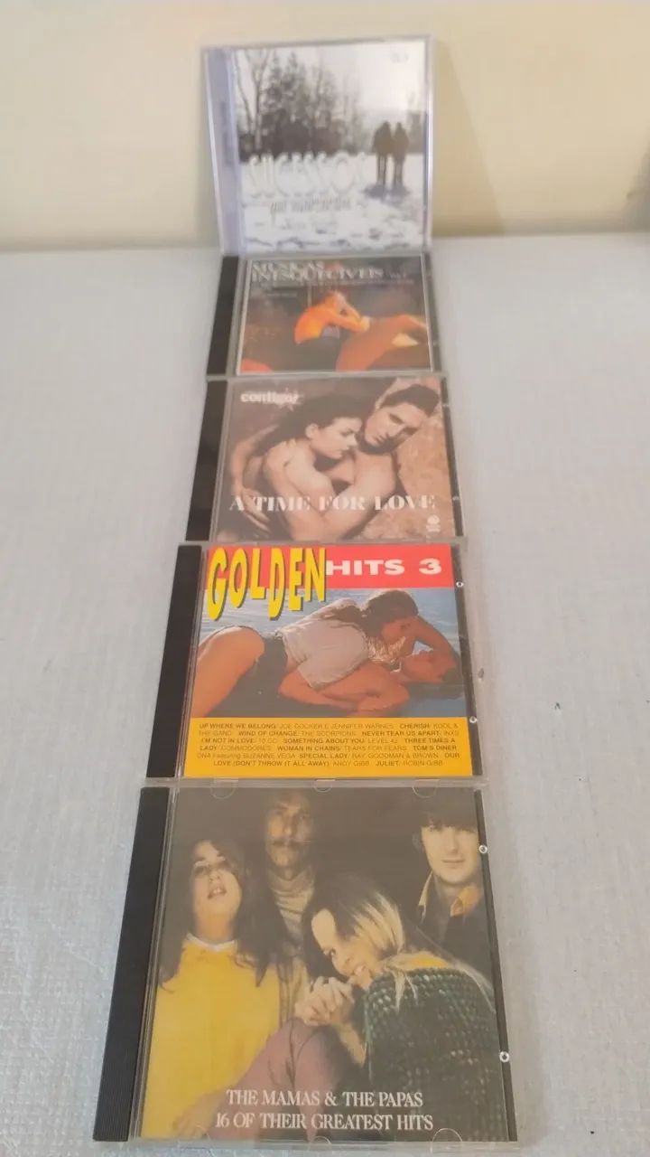 Lote de CDs Musicais - Diversos Artistas e Gêneros - Foto 2