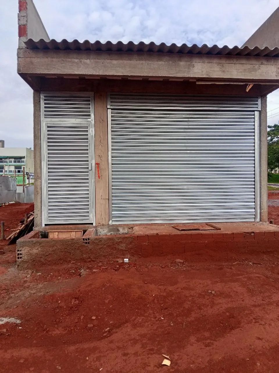 Vendo portas de enrolar automática 