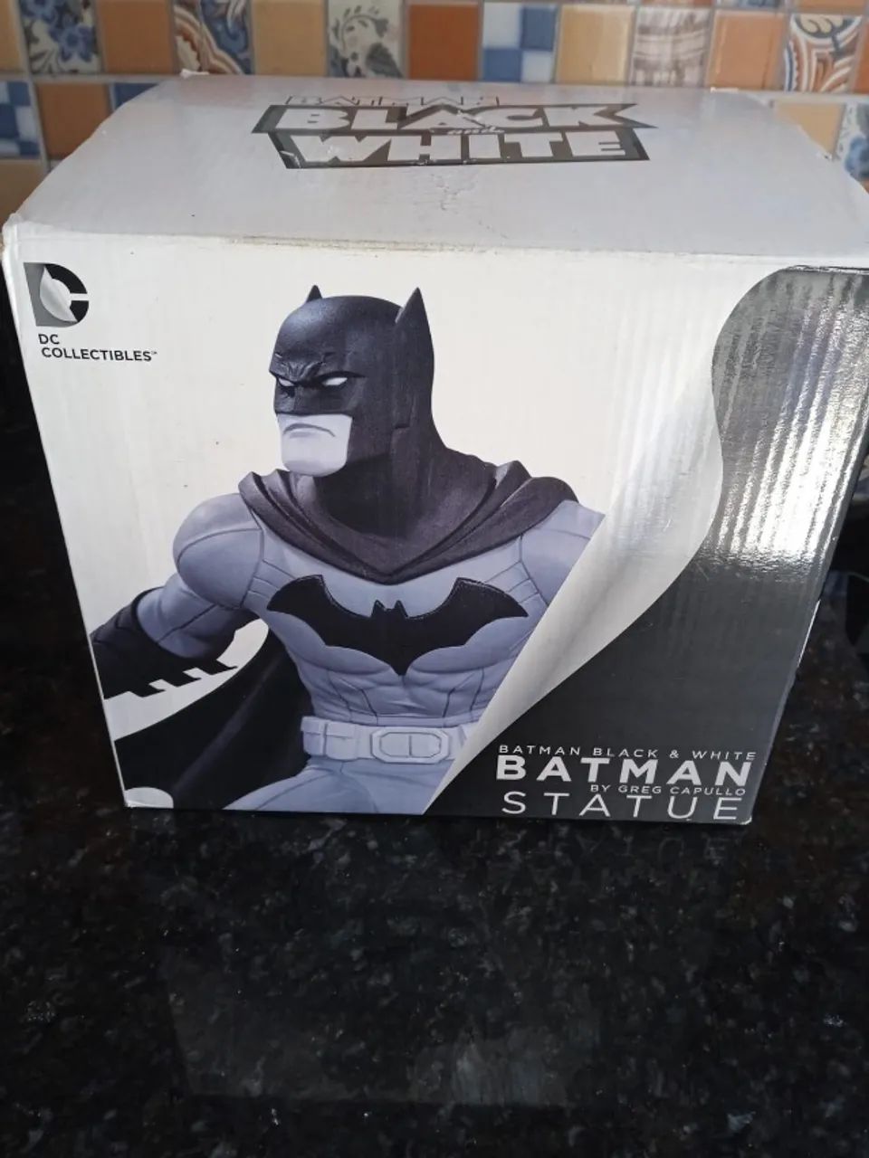 Batman Black and White da DC Collectibles Greg Capullo DC Direct - Foto 2