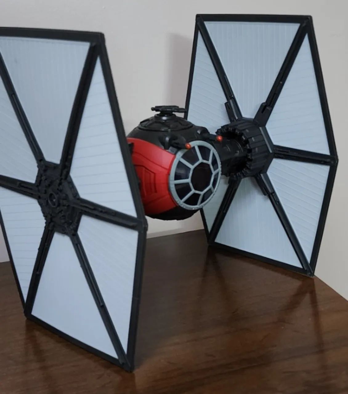 Nave Star Wars Tie Fighter O Despertar da Força - Hasbro B3920 - Foto 2