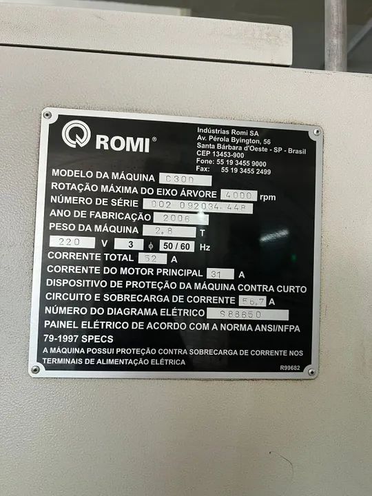 CENTRO DE USINAGEM VERTICAL ROMI - COM 4º EIXO - Foto 3
