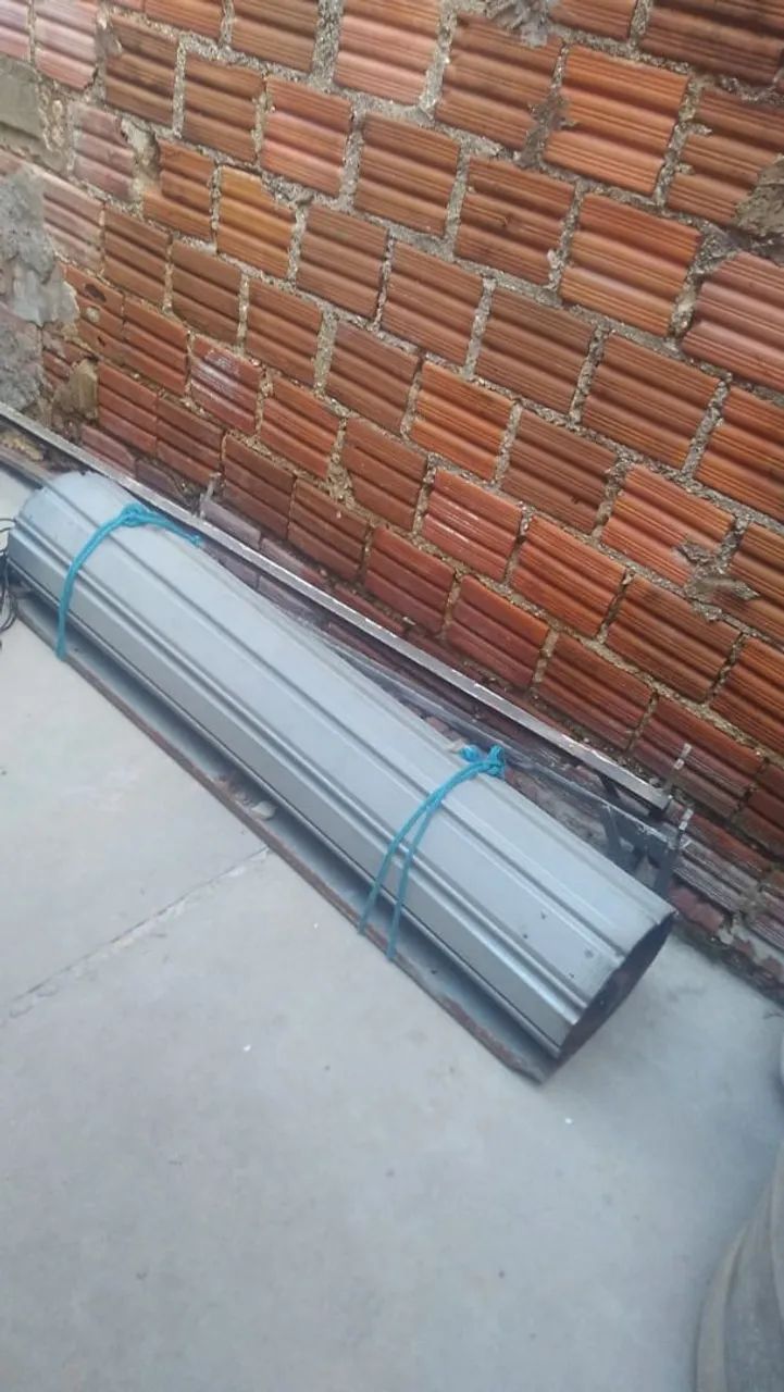Porta de enrolar em aço galvanizado 1,5 mts