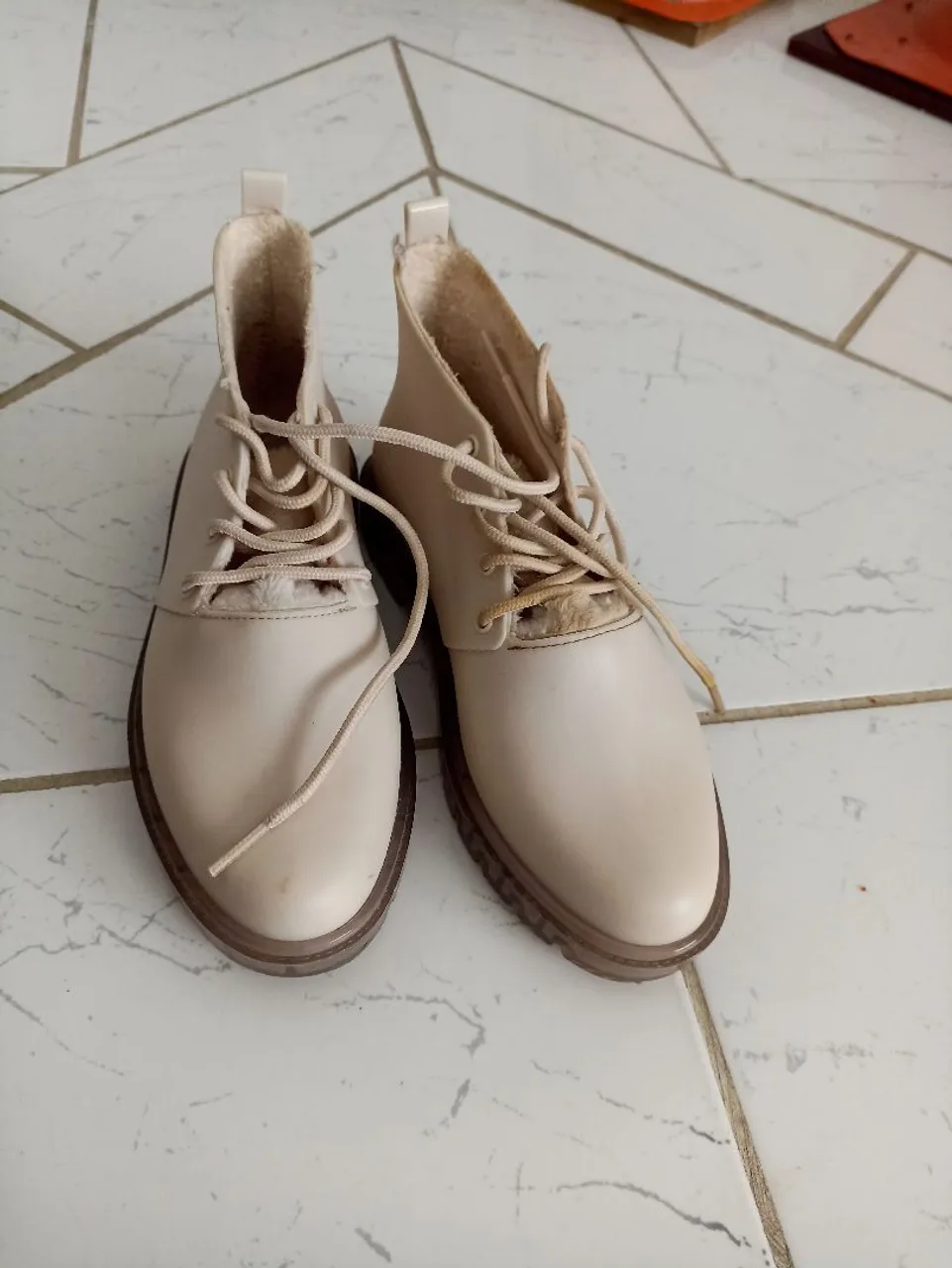 Botas Femininas Bege - Melissa n35