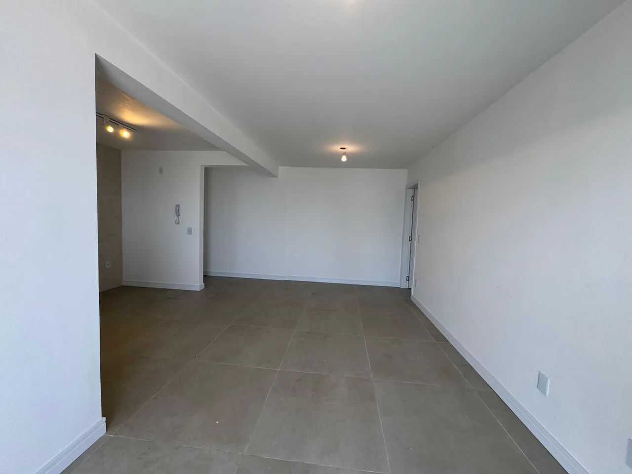 BAIXOU - Apartamento 2dorm com suíte no Centro Floripa  - Foto 5