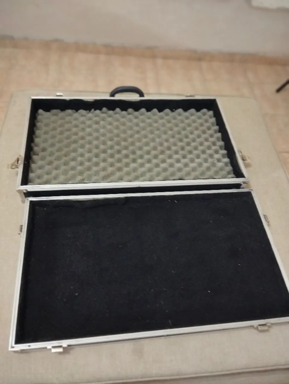 Case Maleta para pedais / mesa / equipamentos 