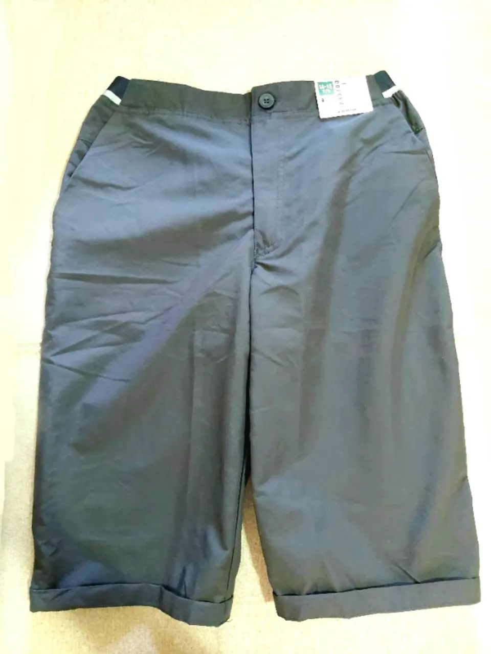 Bermuda Marca Quechua - Tamanho M ( Nova ) - Foto 2