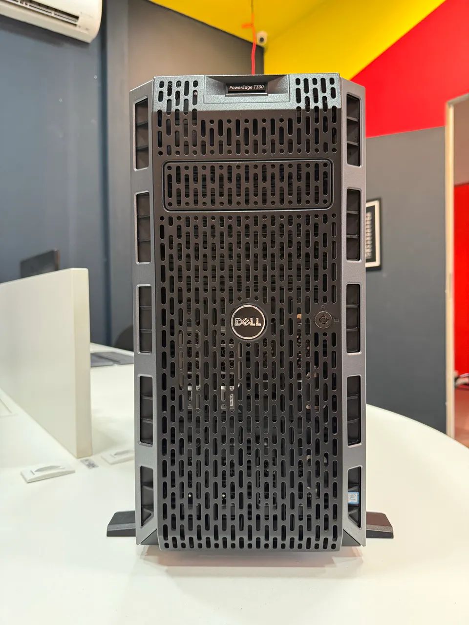 Servidor Dell PowerEdge T330 Xeon E3 RAID 1 4TB Windows Server - Foto 4