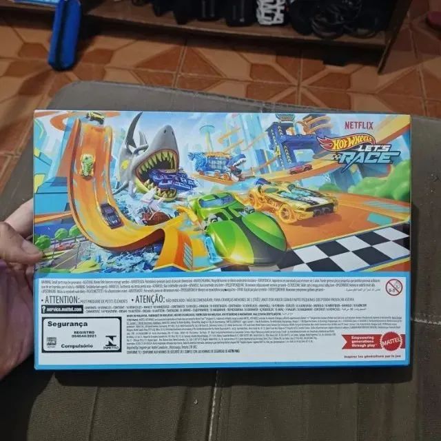Kit com 10 carros hot whells lets race da série da Netflix original Mattel - Foto 5