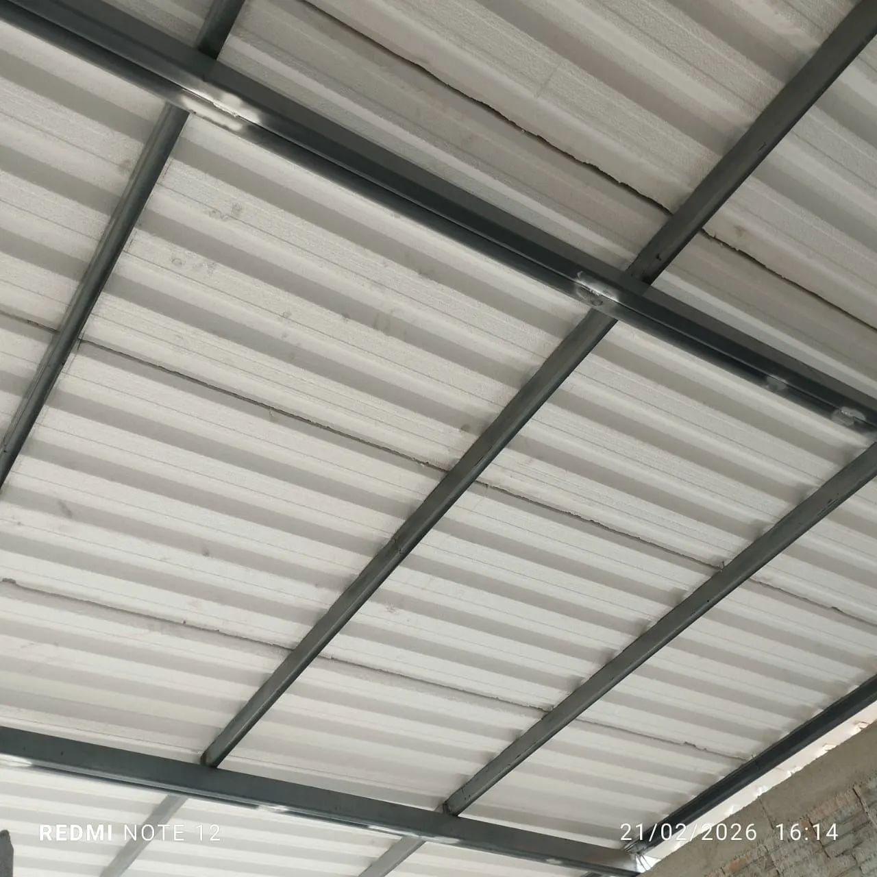 Estruturas e Telhados fabricação e reparos - Foto 3