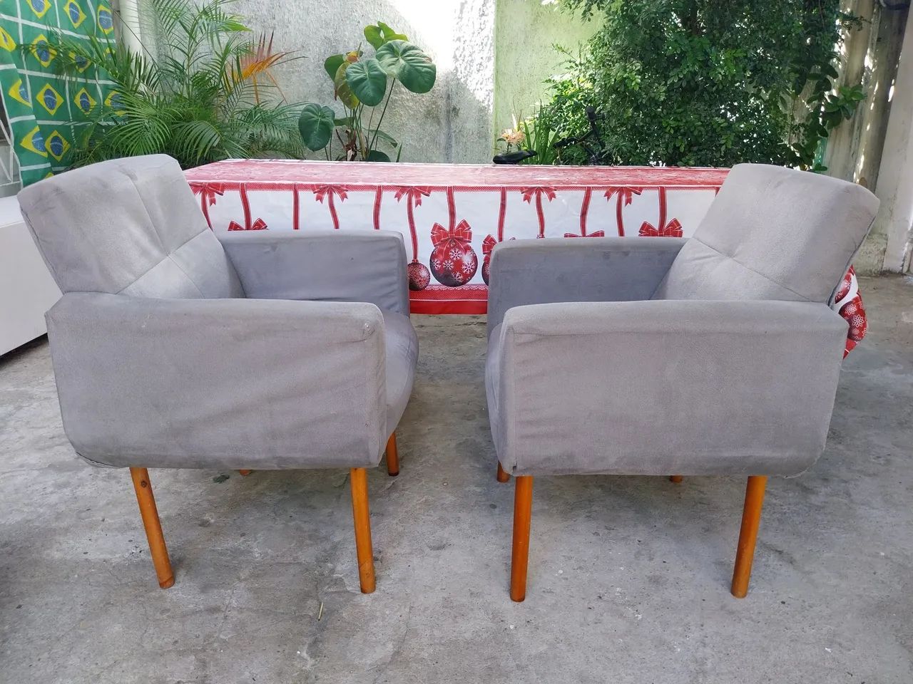 DUAS POLTRONAS CONFORTÁVEIS  - Foto 2