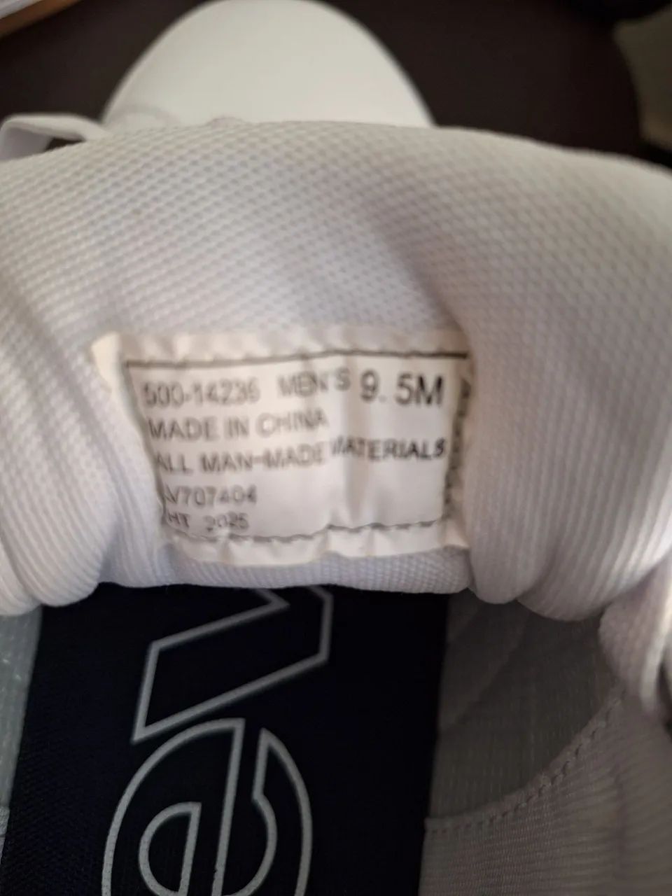 Tenis Levis 9,5 Original 41 - Foto 5