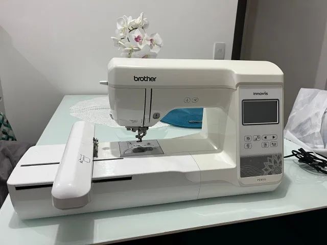 Máquina de Bordado Brother PE810L - Foto 2