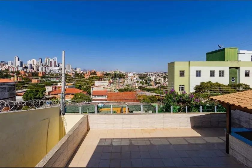 Casa à Venda - Havaí, 4 Quartos, 280 m2 - Foto 5