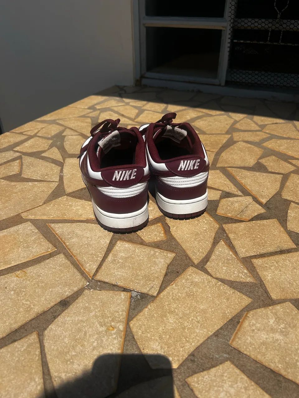 Tênis Nike Dunk Low Bordeaux - Foto 4