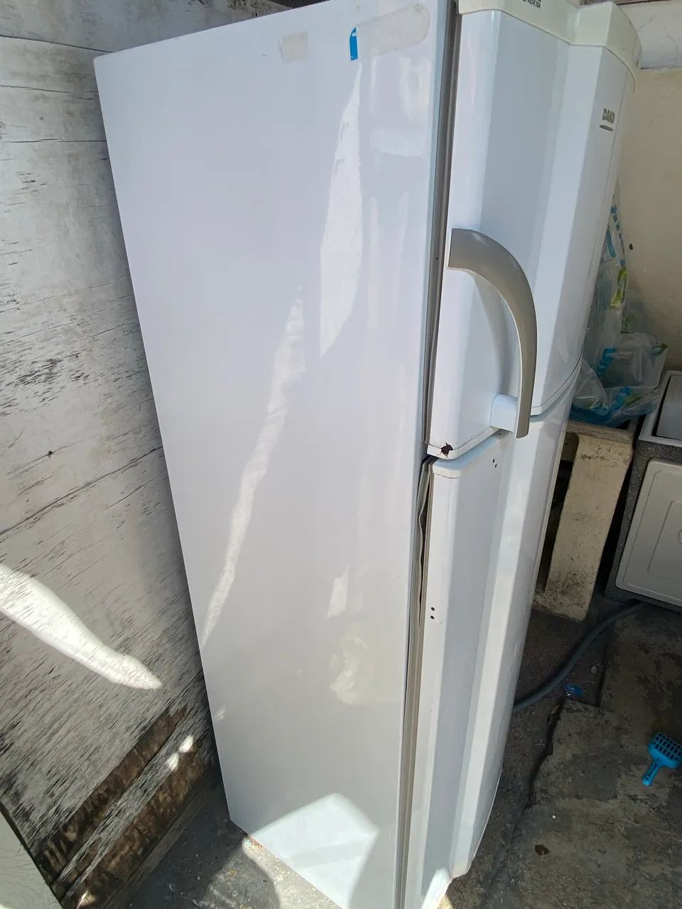 Vendo geladeira 110v