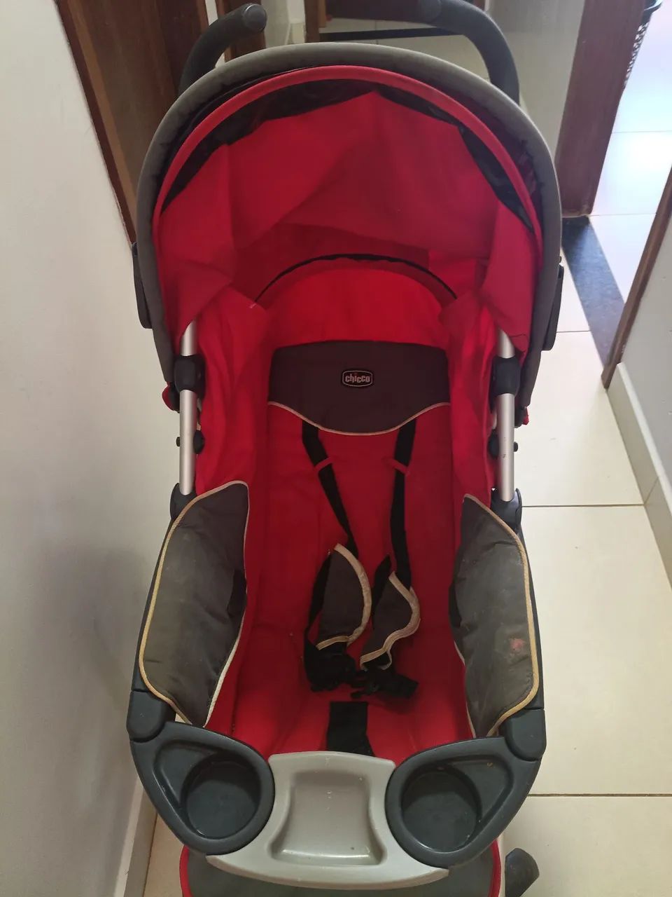 Vendo carrinho de bebê 
