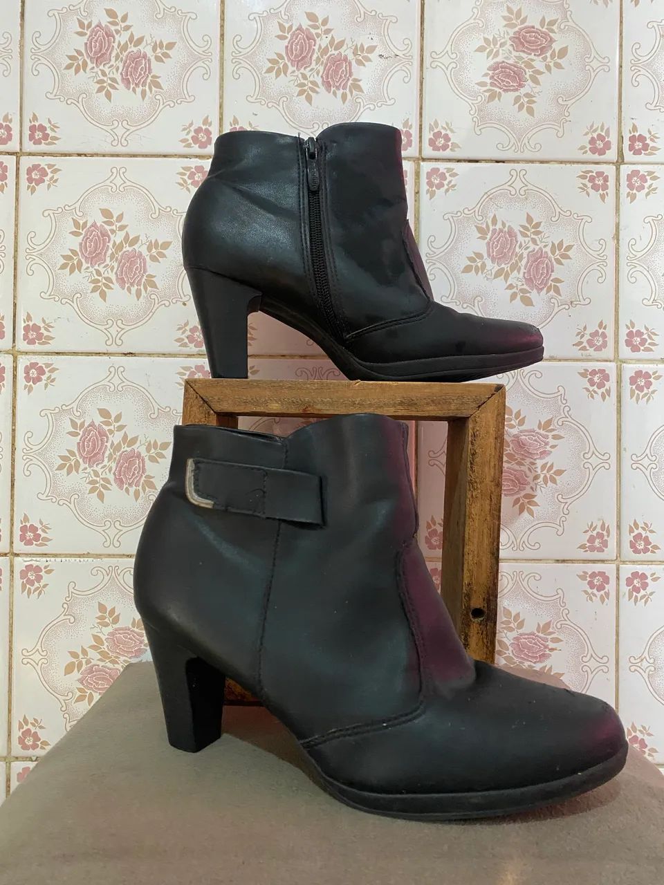 Bota Picadilly preta n? 35