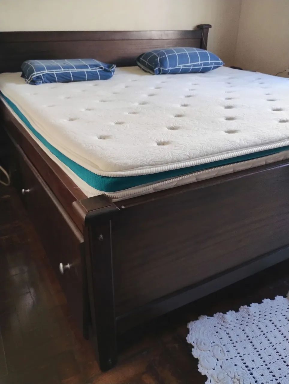 cama king size com colchão 