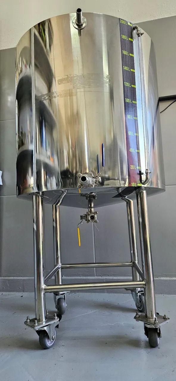 Fermentador cônico inox 304 200l  - Foto 3