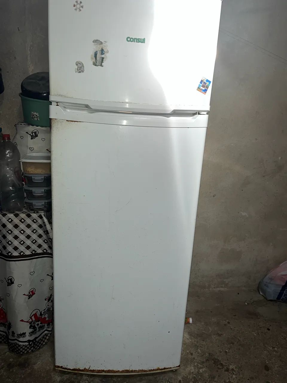 Geladeira cônsul com defeito 