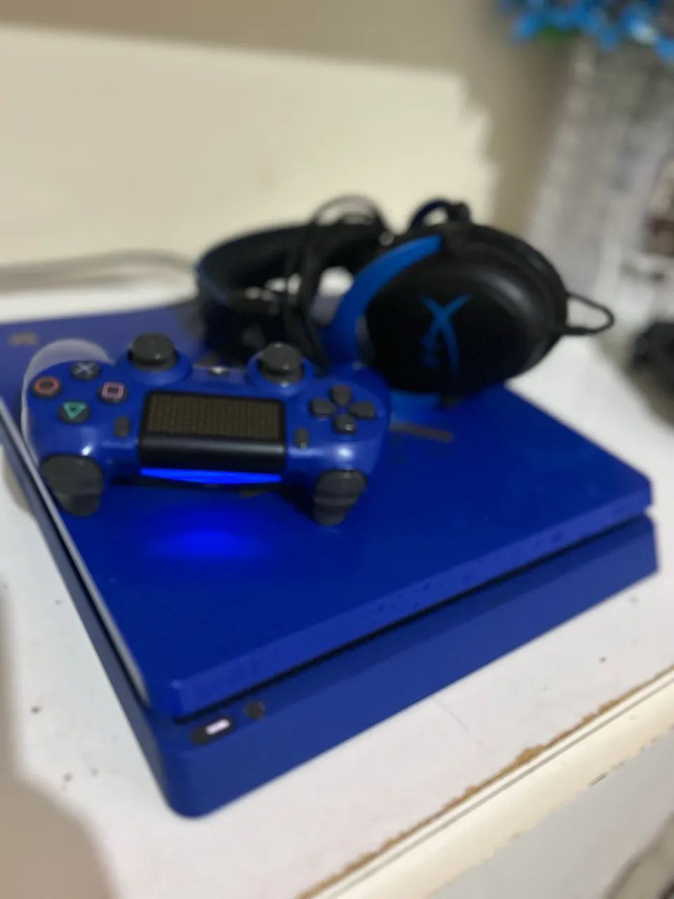 Ps4 slim edição limitada /acompanha headset e cabo hdmi - Foto 2